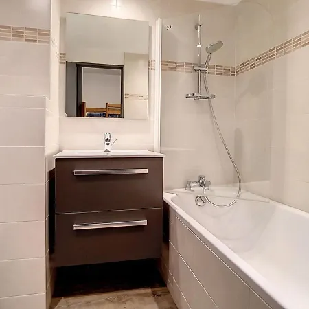 Renove Avec Balcon - Proche Pistes Et Commerces - Fr-1-344-872 דירה *
